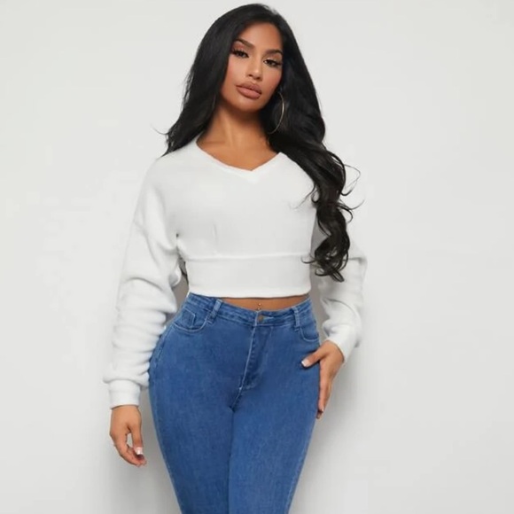 NEW| Women’s Shein White V-Neck Cropped Long Sleeve Cozy Sweater - Picture 3 of 6